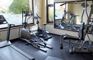 Gym supplements: Benefits, risks, and safe usage