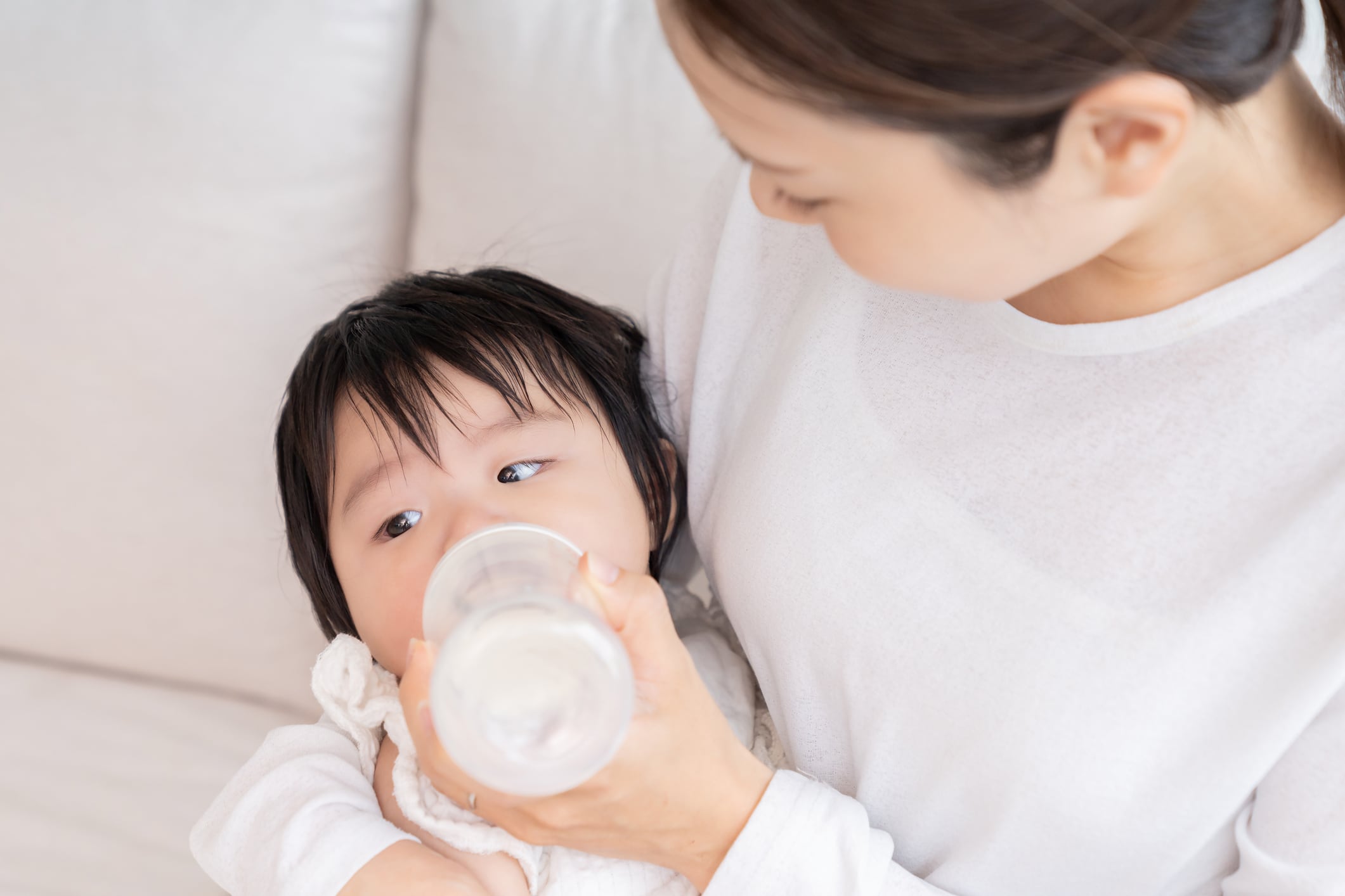 Mix of 2’-FL and high-HMO-utilizing probiotic overcomes