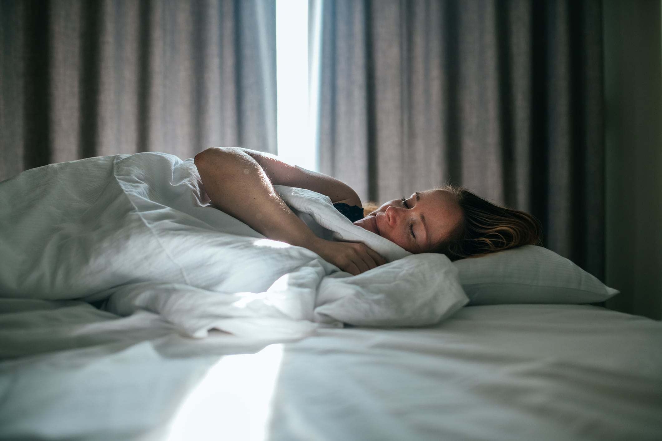 Sustained-release melatonin may boost sleep outcomes and wellbeing