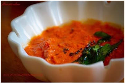 Red bell pepper and tomato chutney
