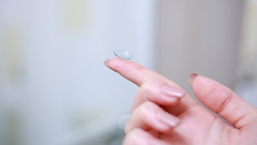 Contact lenses care tips