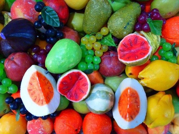 Rainbow fruits and vegetables