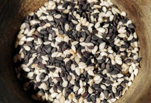 Black and white sesame seeds